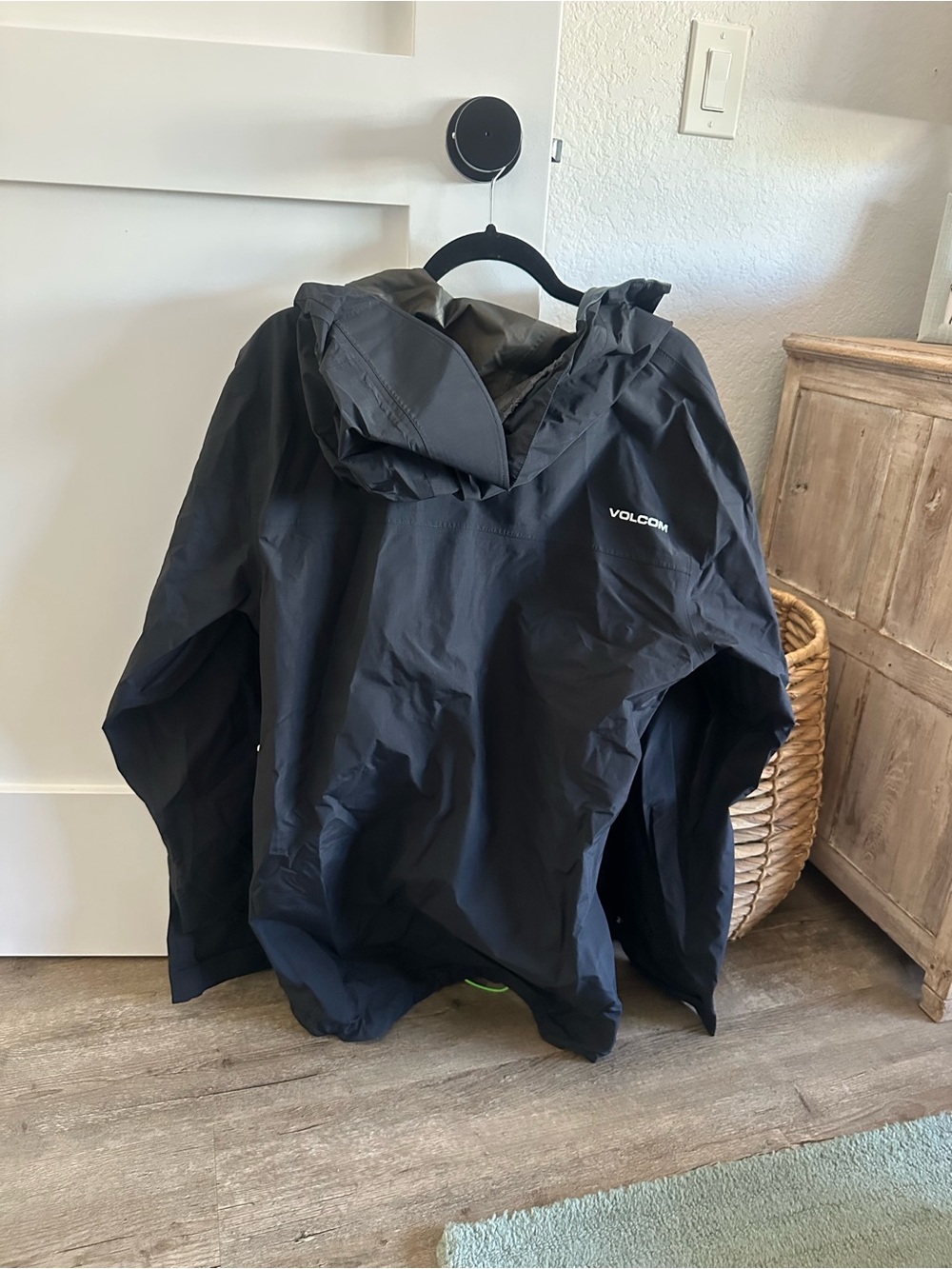 Volcom Gortex Anderson Jacket - Lightweight Waterproof Shell - Picture 2 of 6